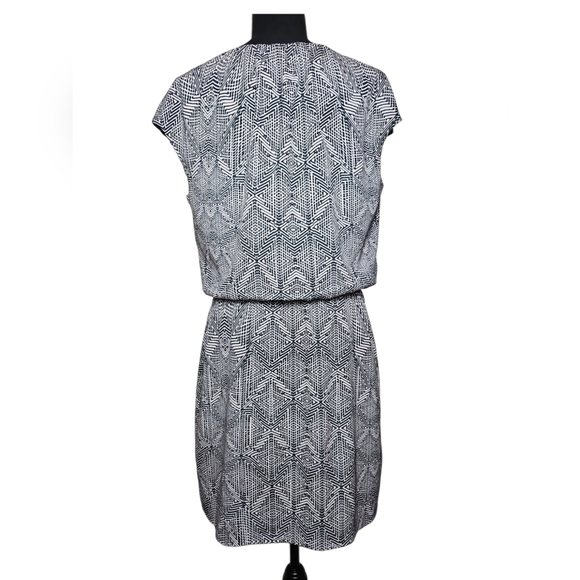 Guess Black & Cream Flutter Sleeve Mini Dress Size 6 - Picture 6 of 10